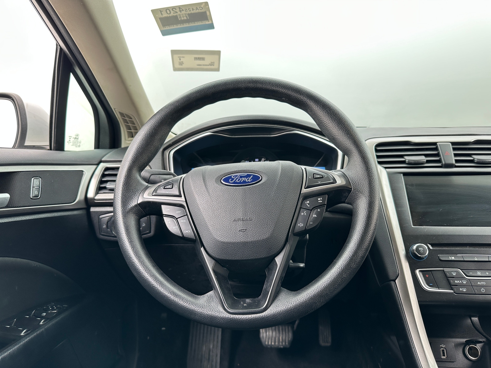 Thumbnail: 2017 Ford Fusion - 5