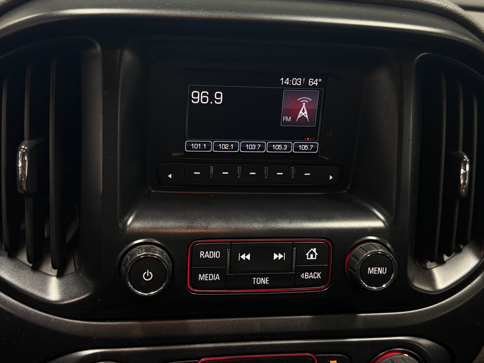 Thumbnail: 2016 GMC Canyon - 4