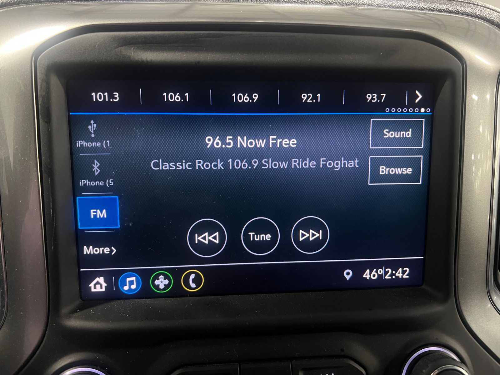 Thumbnail: 2022 Chevrolet Silverado 1500 - 4