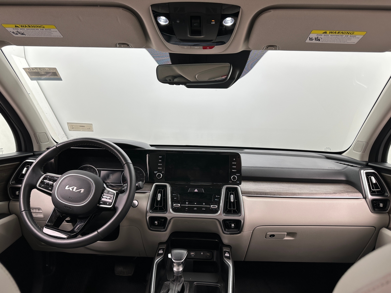 Thumbnail: 2023 Kia Sorento - 2