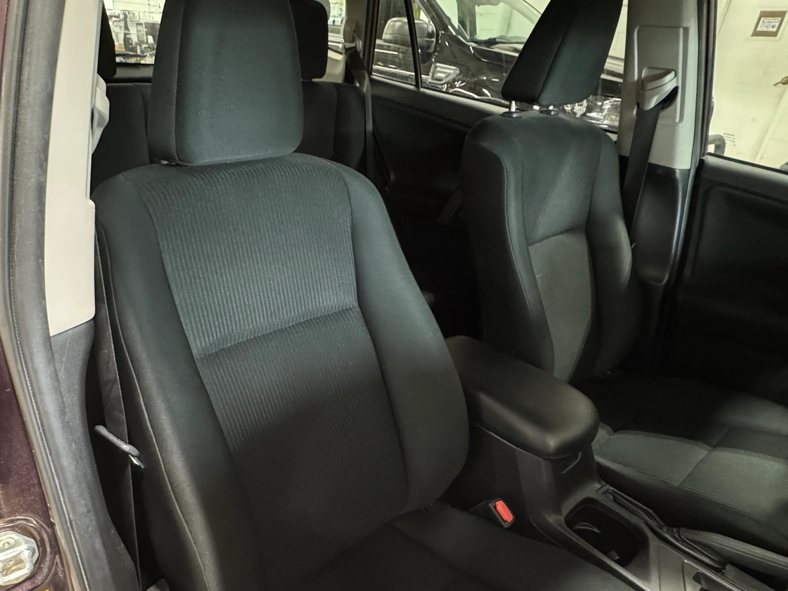 Thumbnail: 2018 Toyota RAV4 - 2