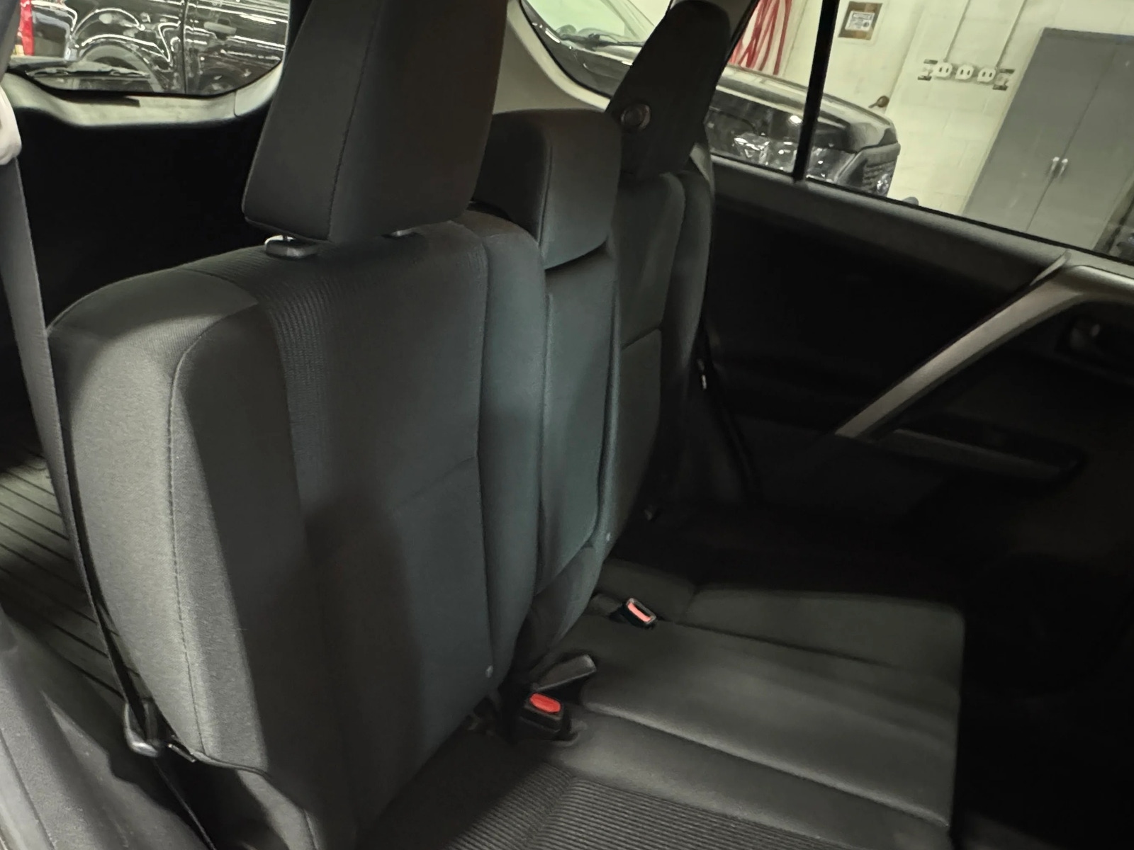 Thumbnail: 2018 Toyota RAV4 - 6