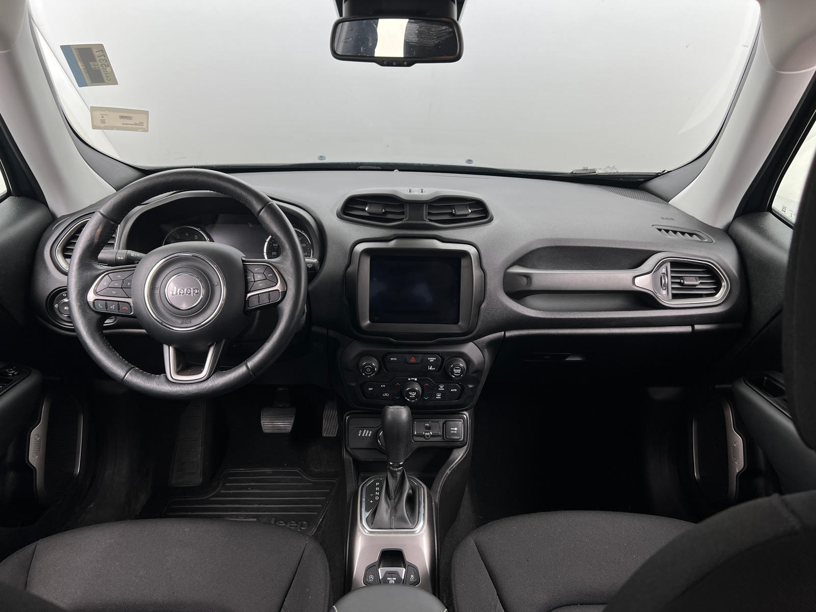 Thumbnail: 2022 Jeep Renegade - 3