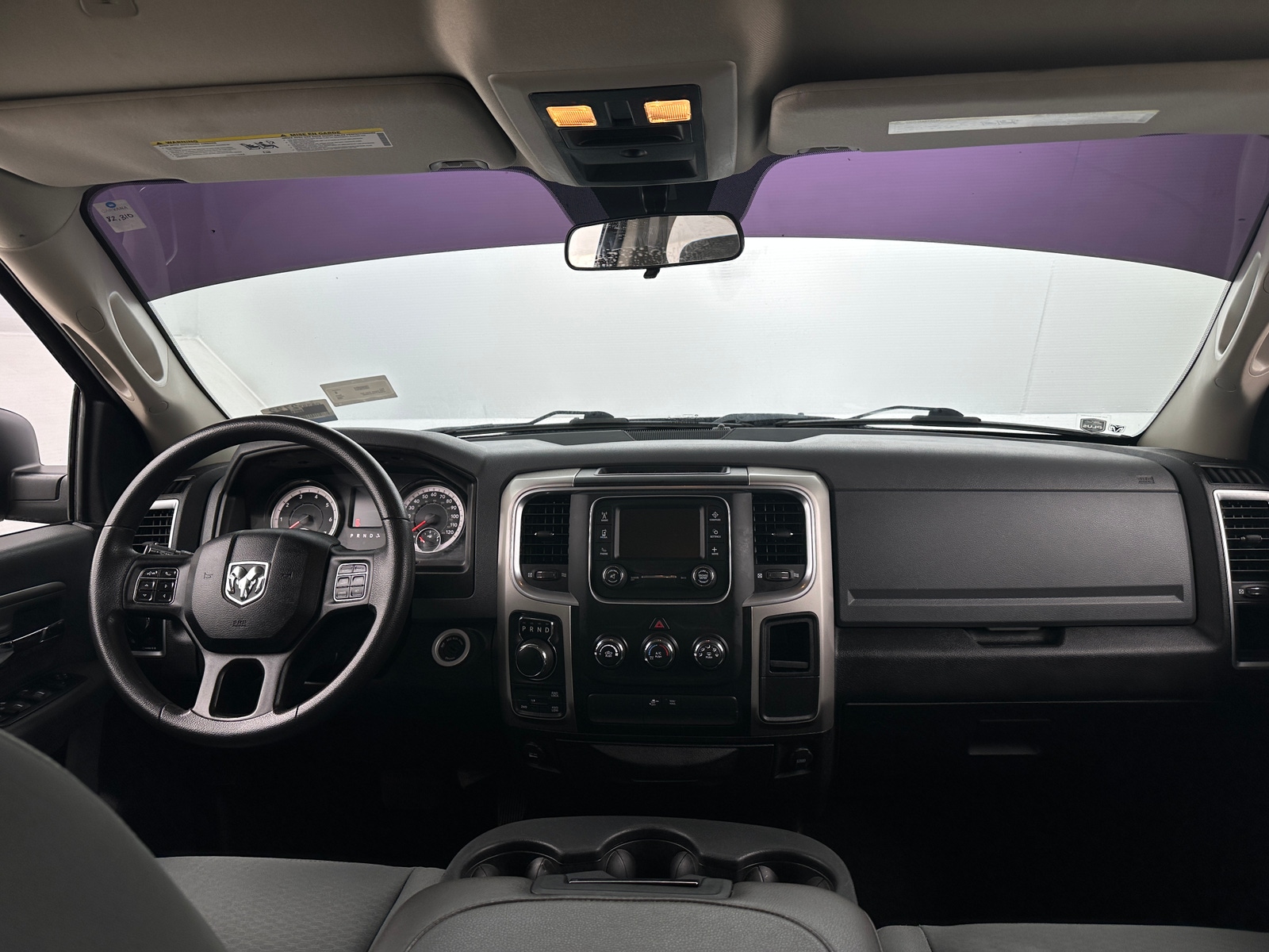 Thumbnail: 2020 RAM 1500 Classic - 3