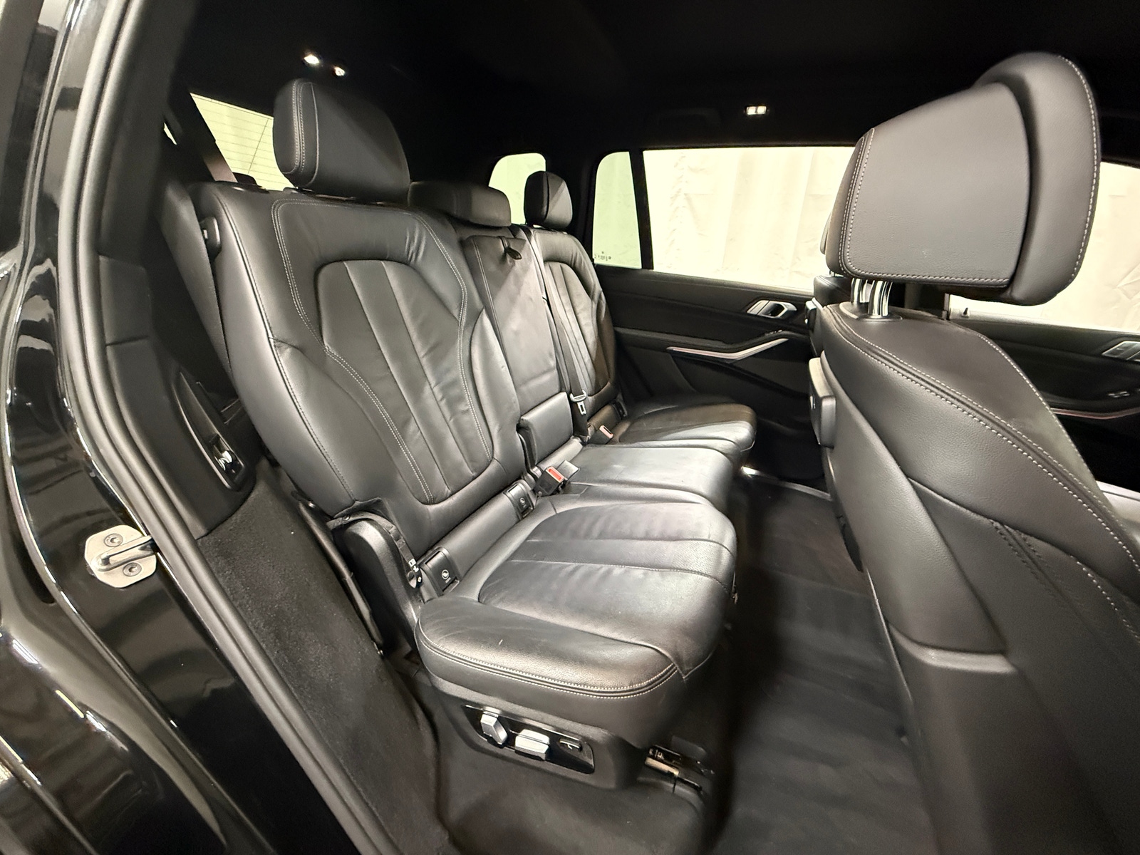 Thumbnail: 2021 BMW X7 - 5