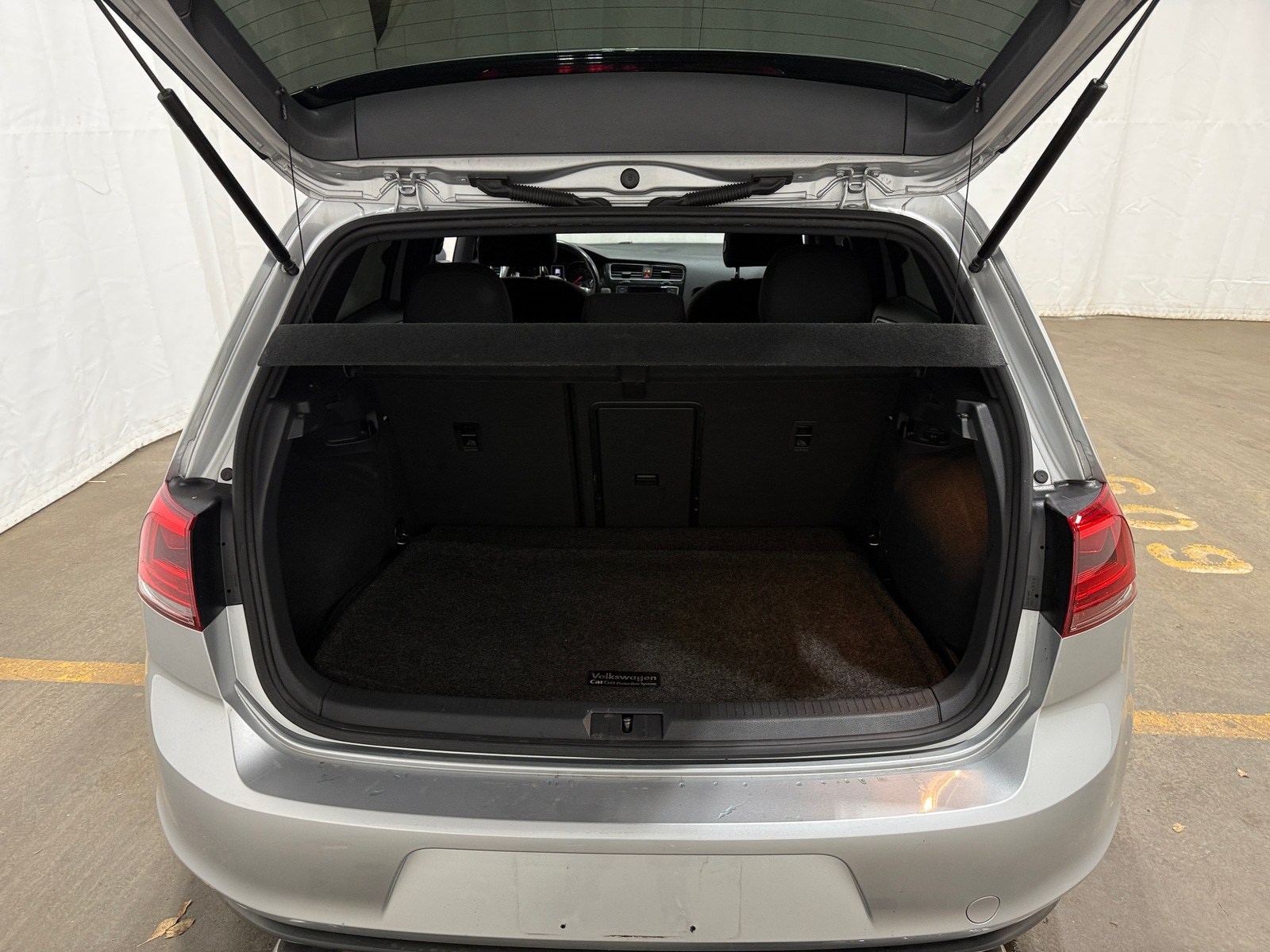 Thumbnail: 2015 Volkswagen Golf - 7