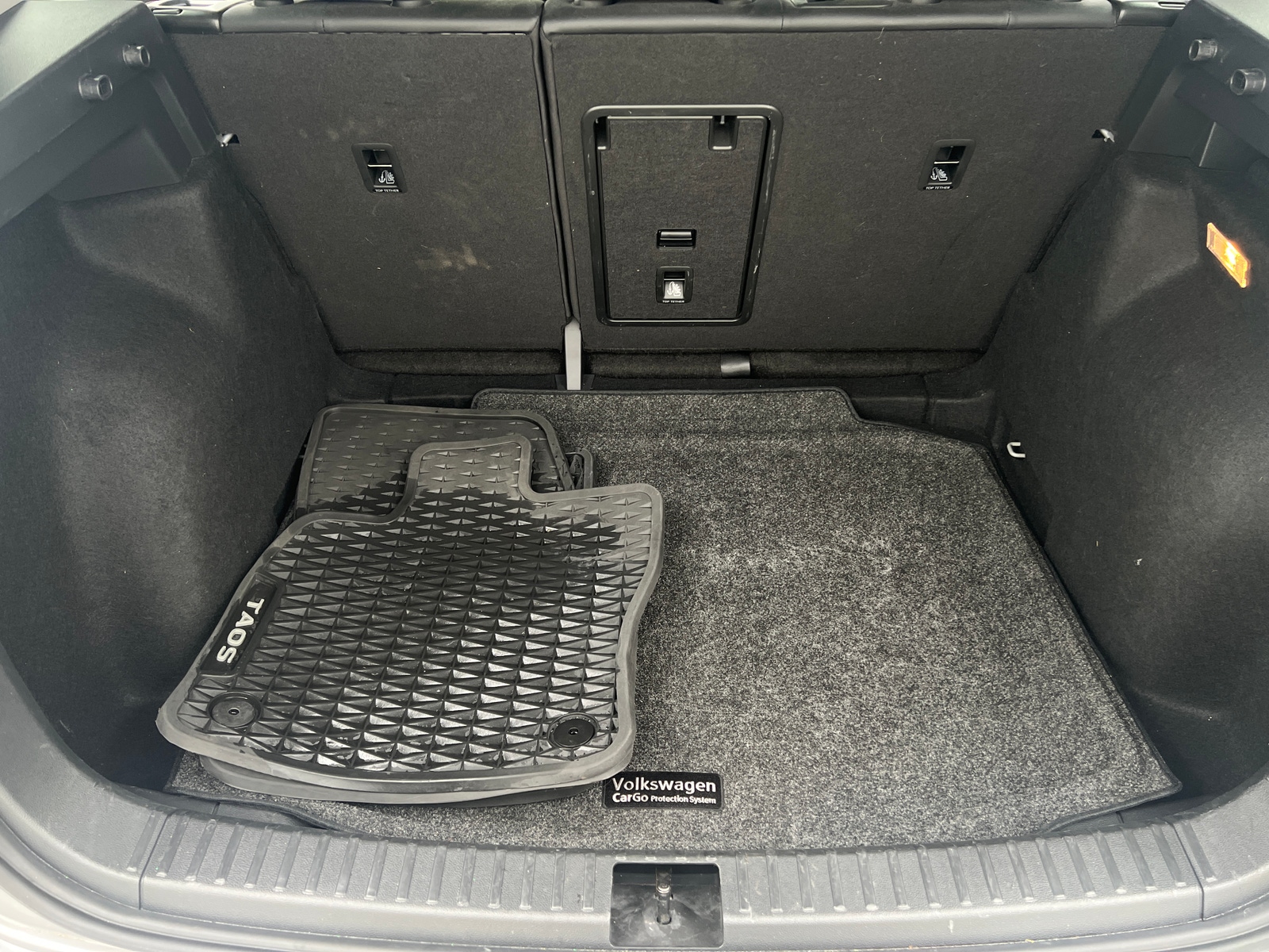 Thumbnail: 2022 Volkswagen Taos - 6