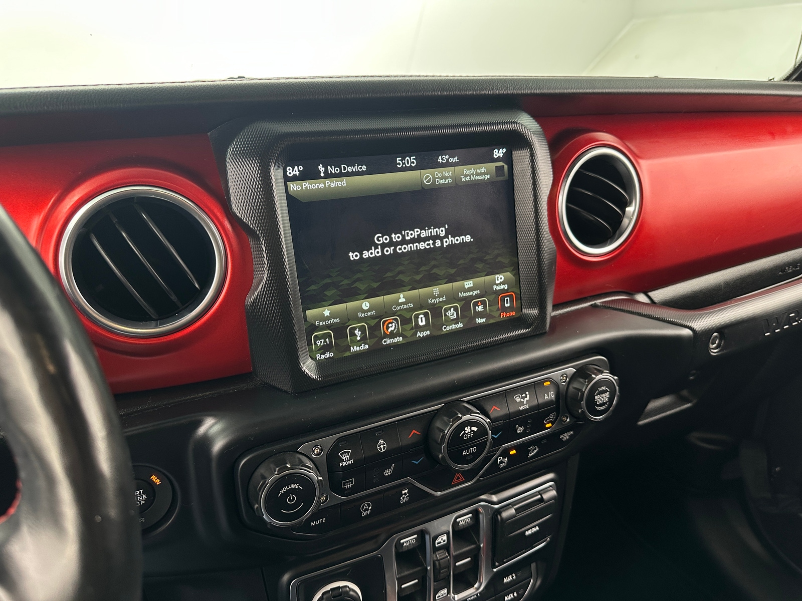 Thumbnail: 2019 Jeep Wrangler - 4