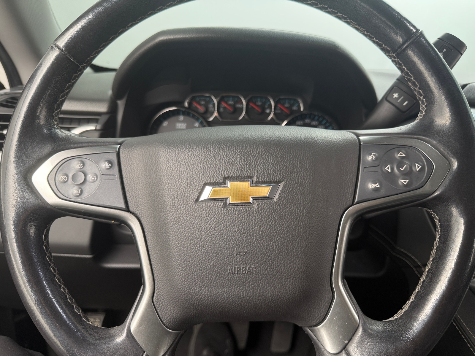 Thumbnail: 2019 Chevrolet Tahoe - 5