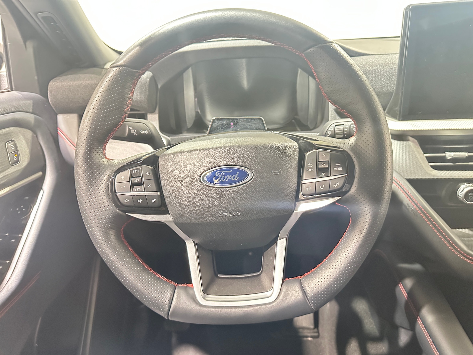 Thumbnail: 2025 Ford Explorer - 5