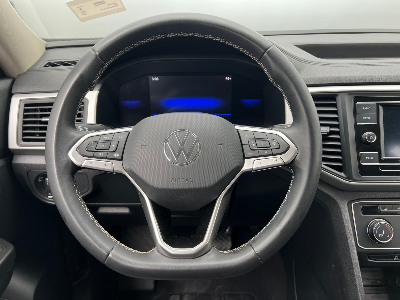 Thumbnail: 2022 Volkswagen Atlas - 4