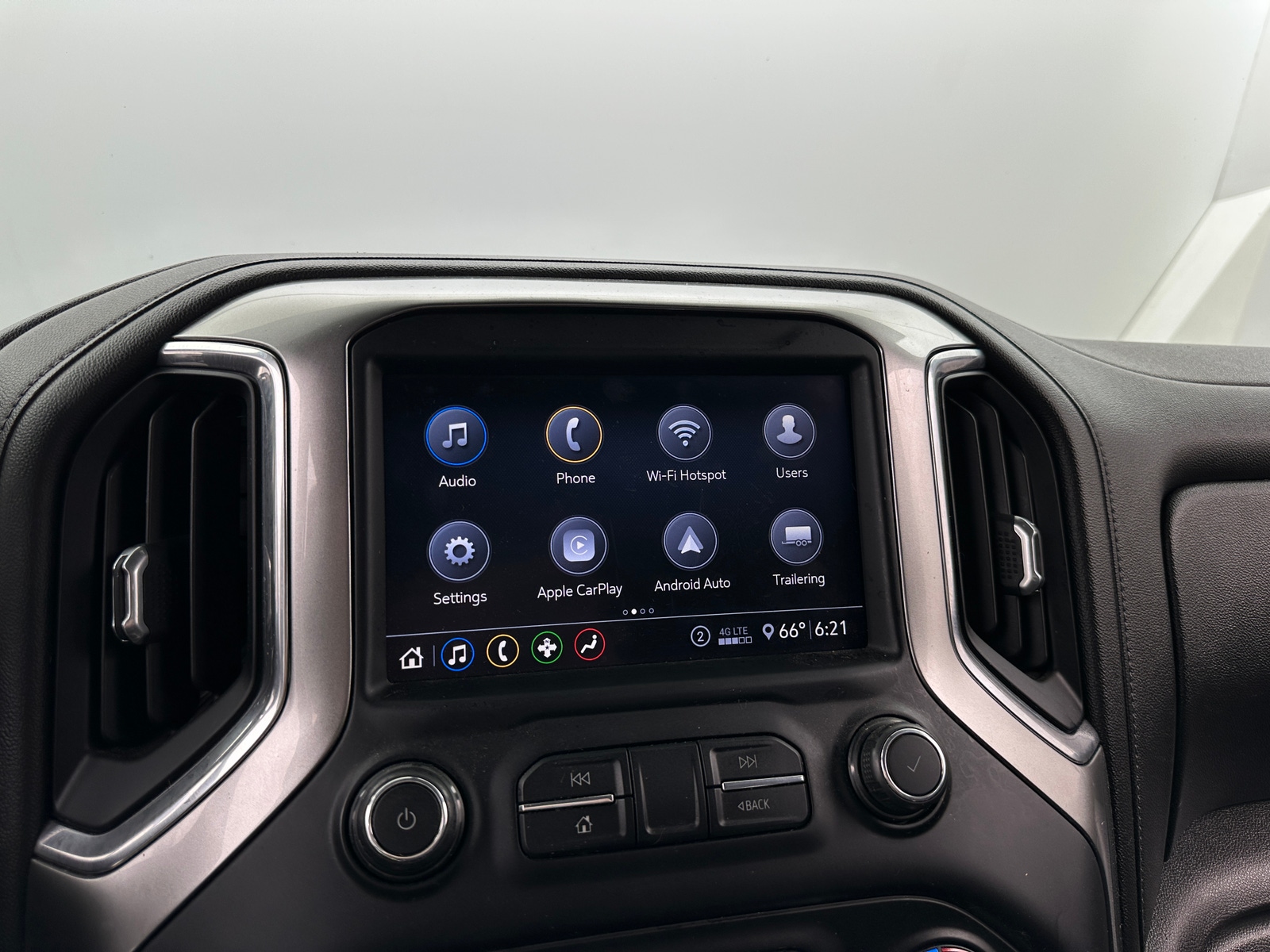 Thumbnail: 2020 Chevrolet Silverado 1500 - 4