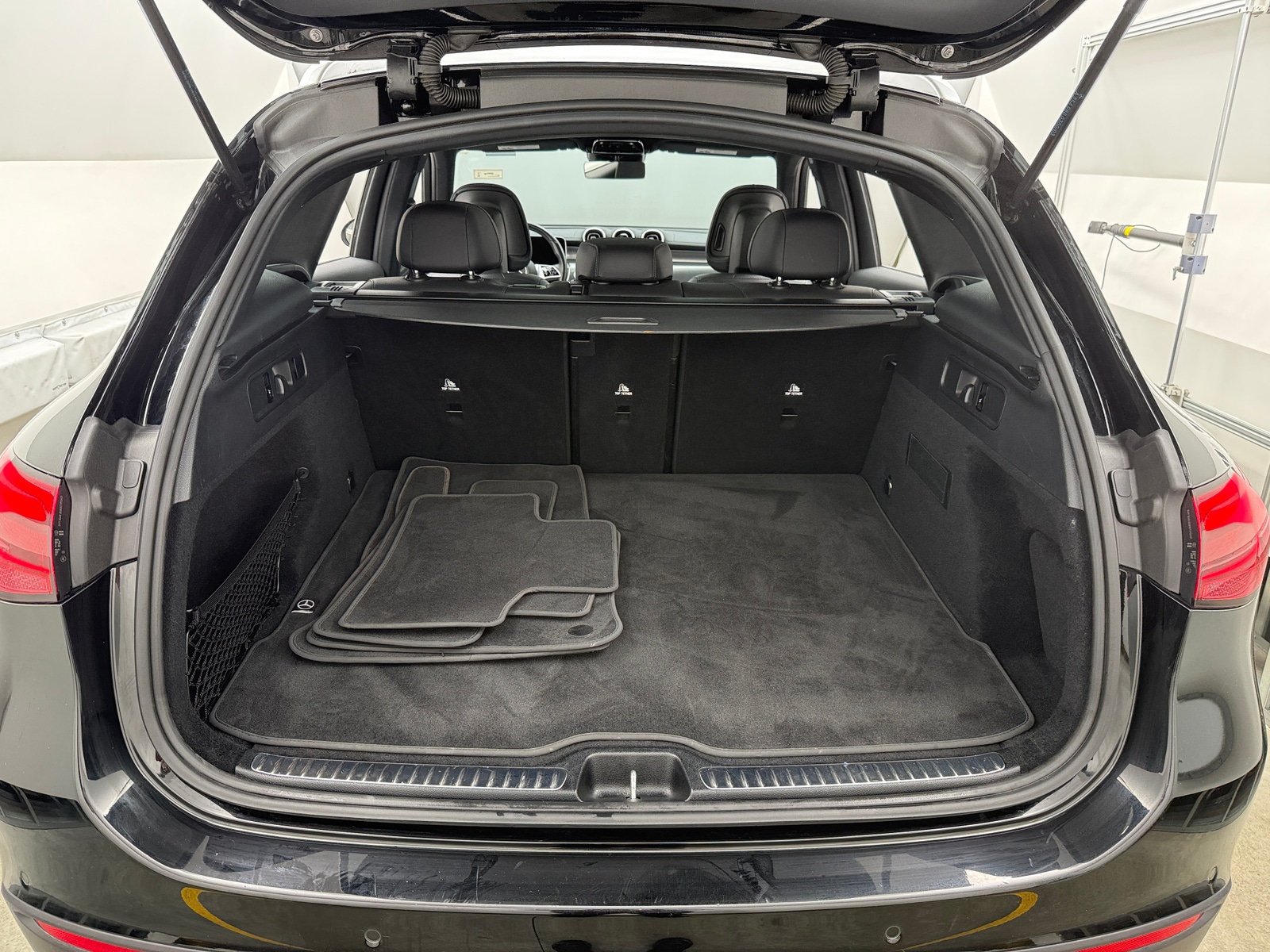 Thumbnail: 2024 Mercedes-Benz GLC - 6