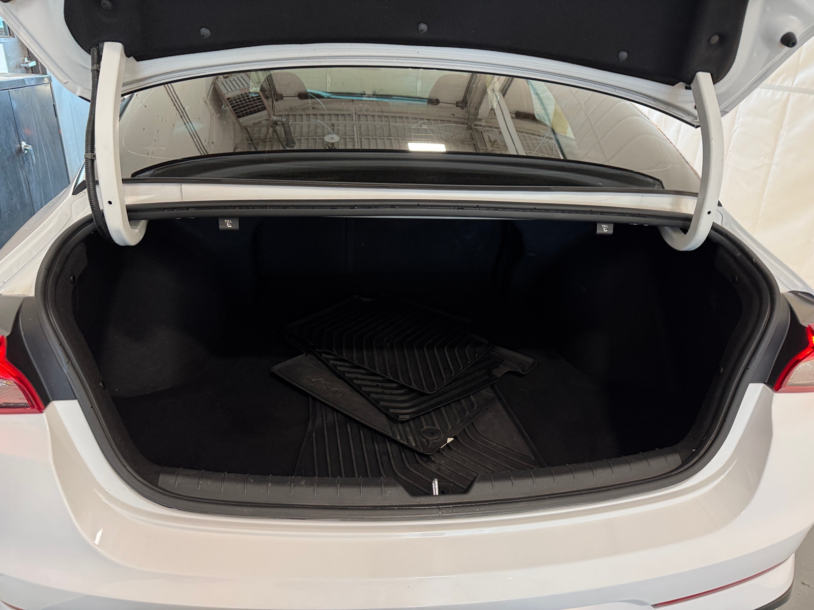 Thumbnail: 2022 Kia K5 - 7