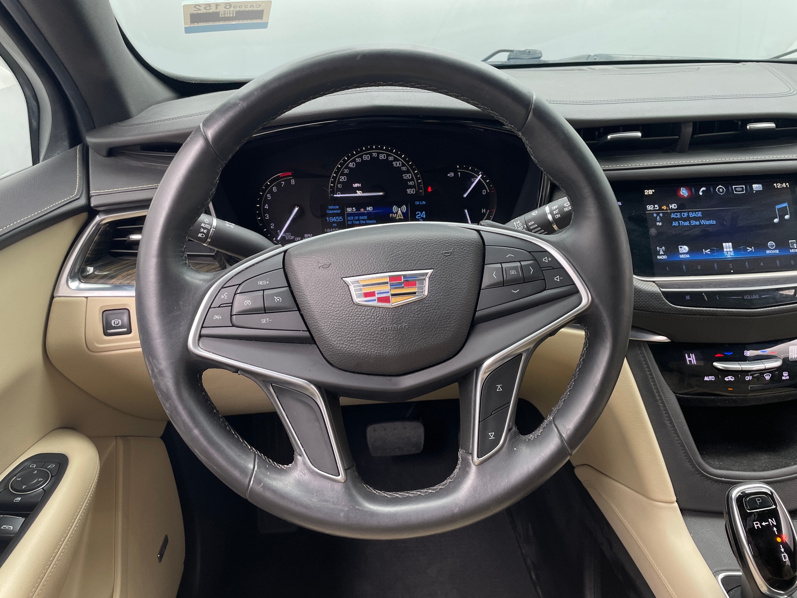 Thumbnail: 2017 Cadillac XT5 - 4