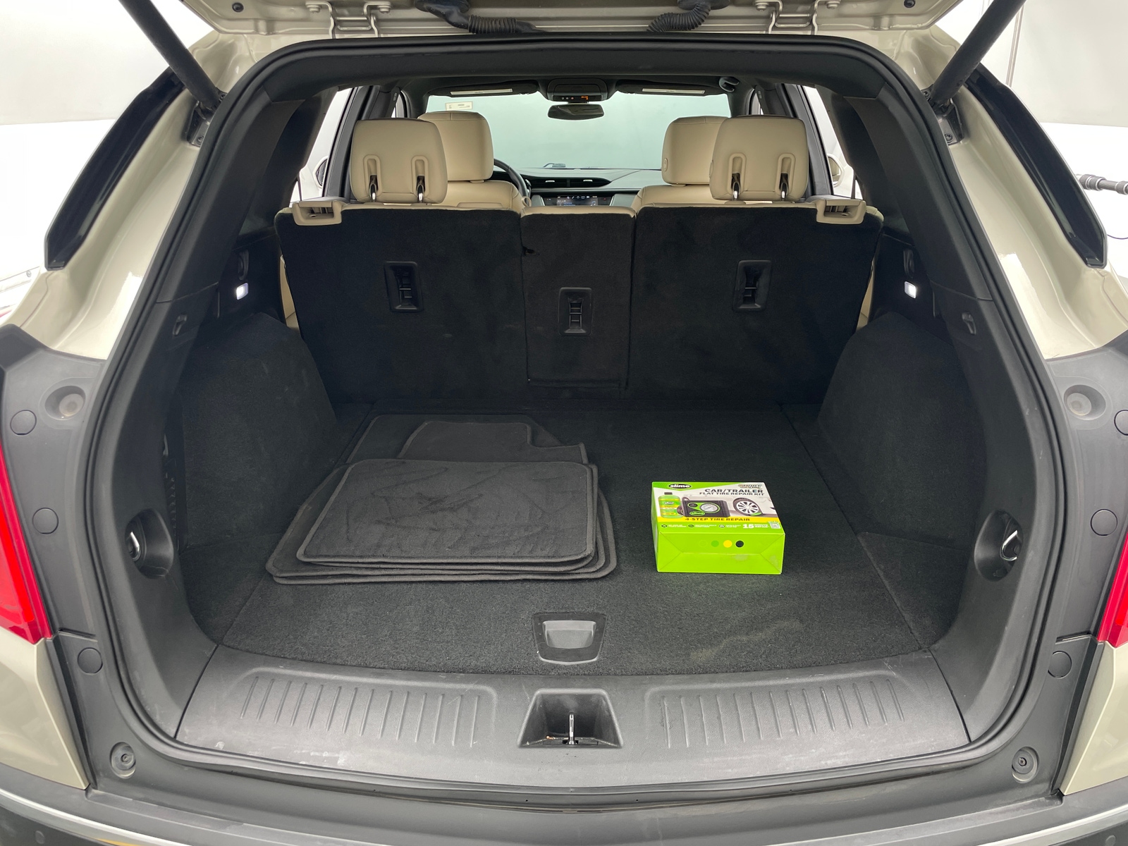 Thumbnail: 2017 Cadillac XT5 - 6