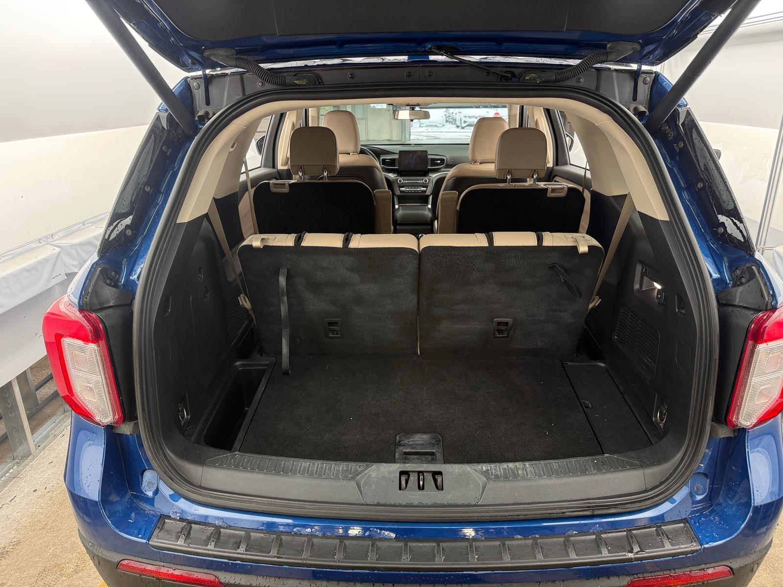 Thumbnail: 2020 Ford Explorer - 6