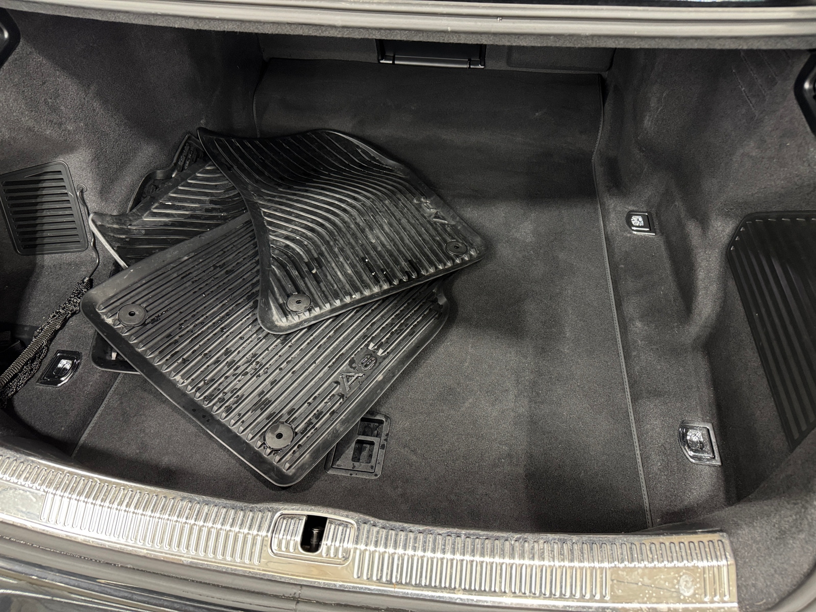 Thumbnail: 2020 Audi A8 - 6