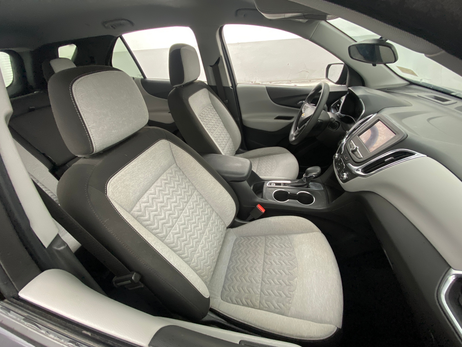 Thumbnail: 2022 Chevrolet Equinox - 2