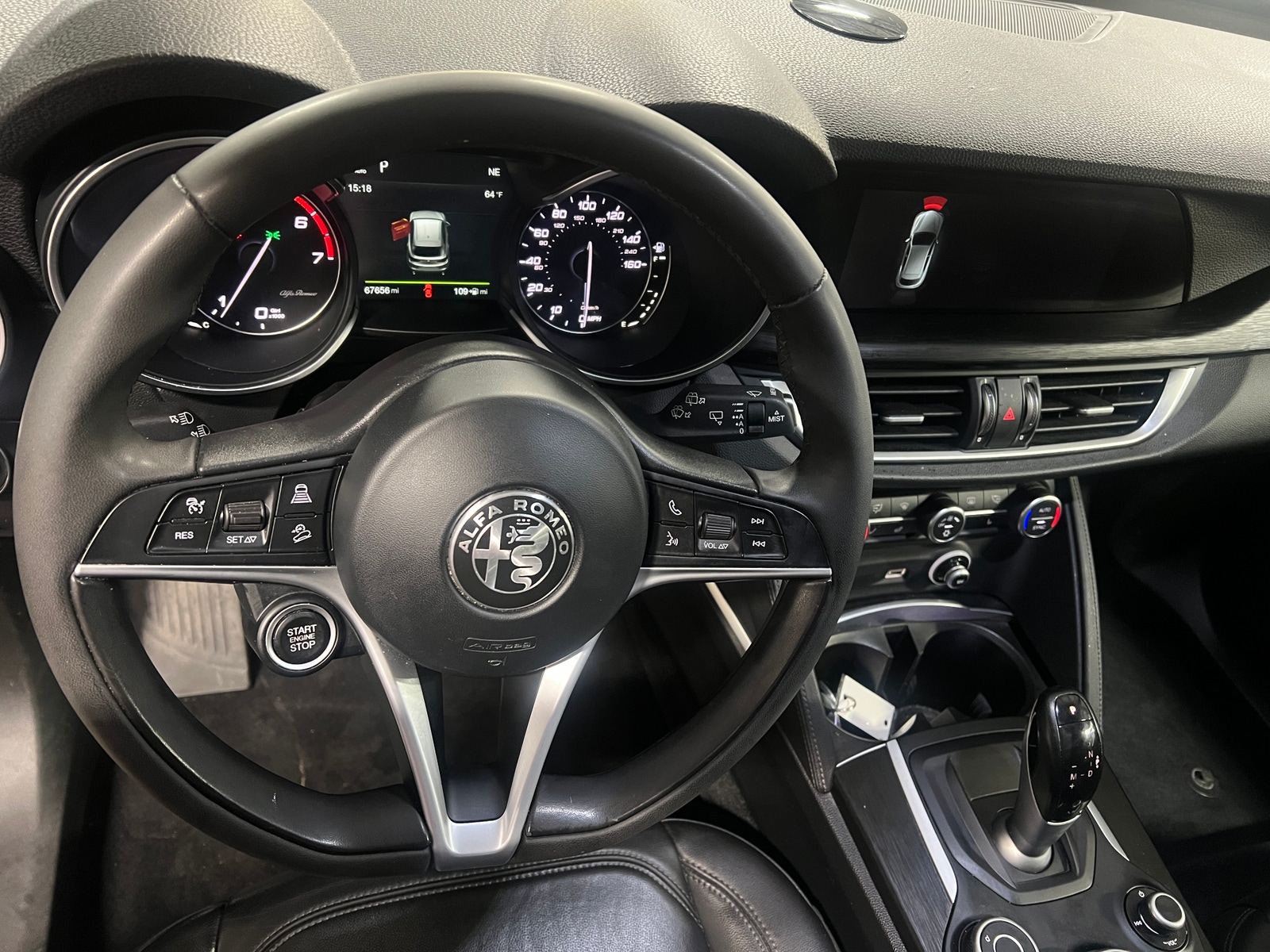 Thumbnail: 2018 Alfa Romeo Stelvio - 4