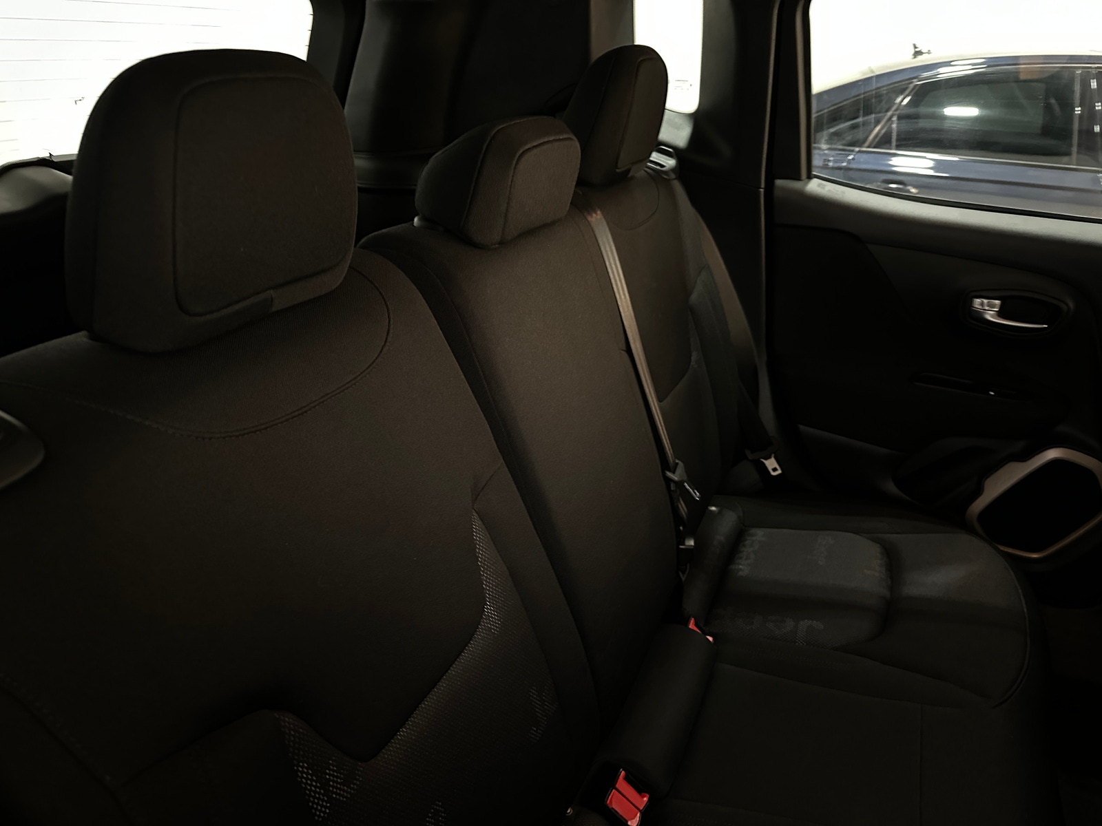 Thumbnail: 2017 Jeep Renegade - 6