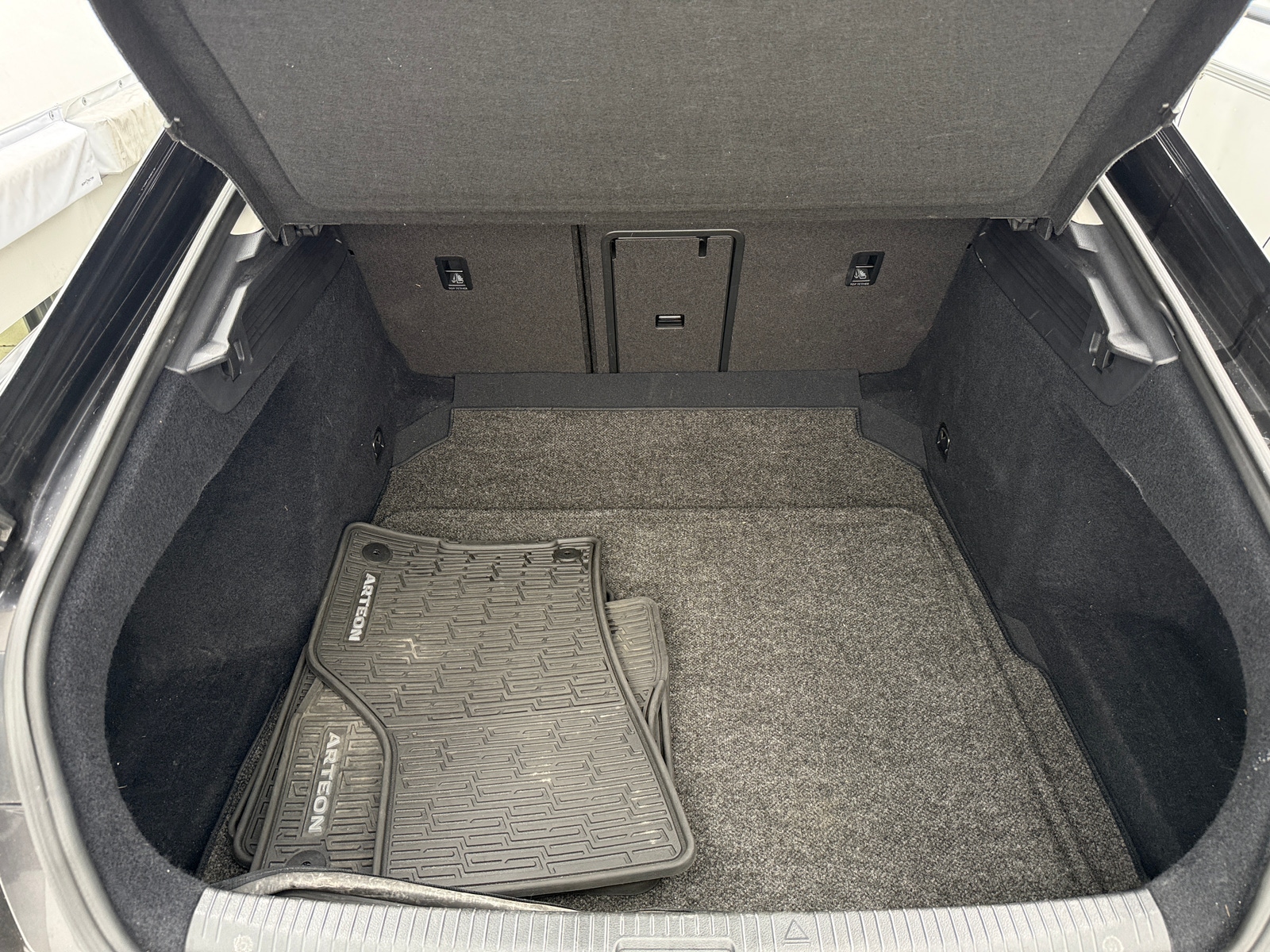 Thumbnail: 2020 Volkswagen Arteon - 6