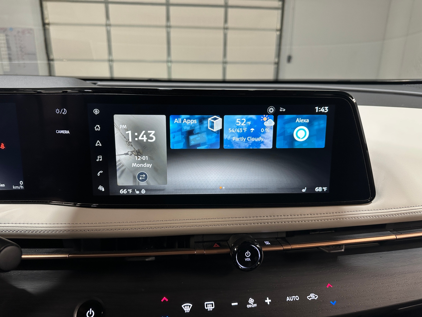 Thumbnail: 2023 Nissan Ariya - 3