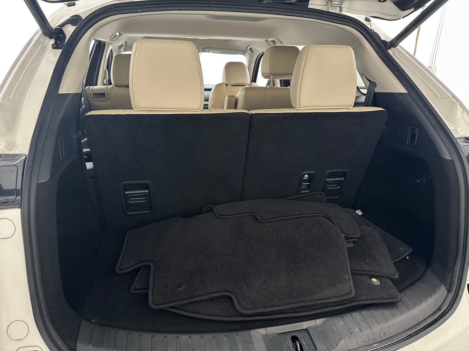 Thumbnail: 2022 Mazda CX-9 - 6