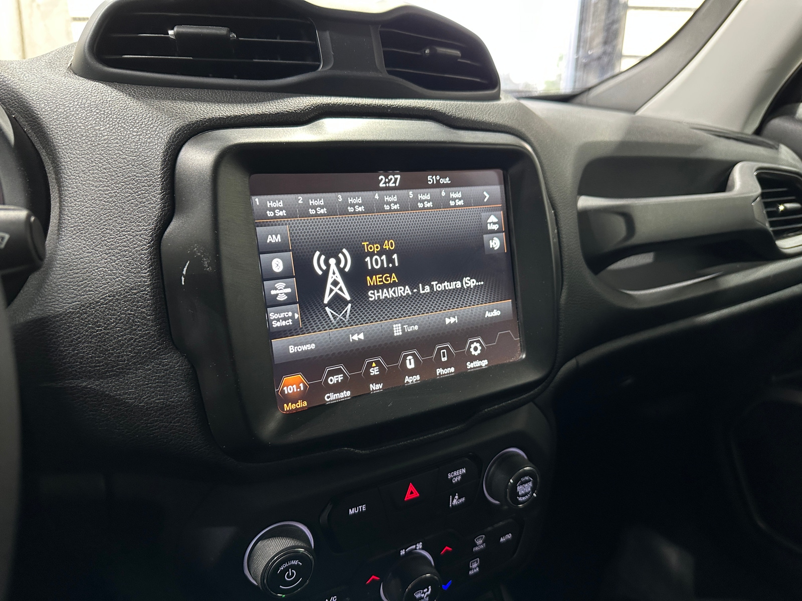 Thumbnail: 2023 Jeep Renegade - 4