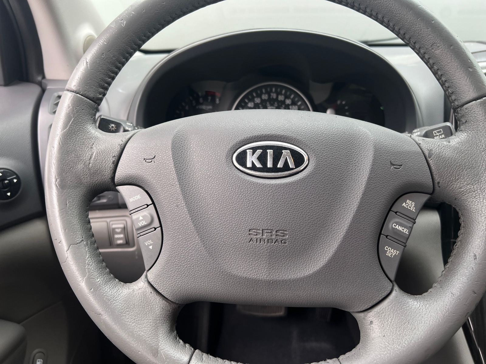 Thumbnail: 2012 Kia Sedona - 5