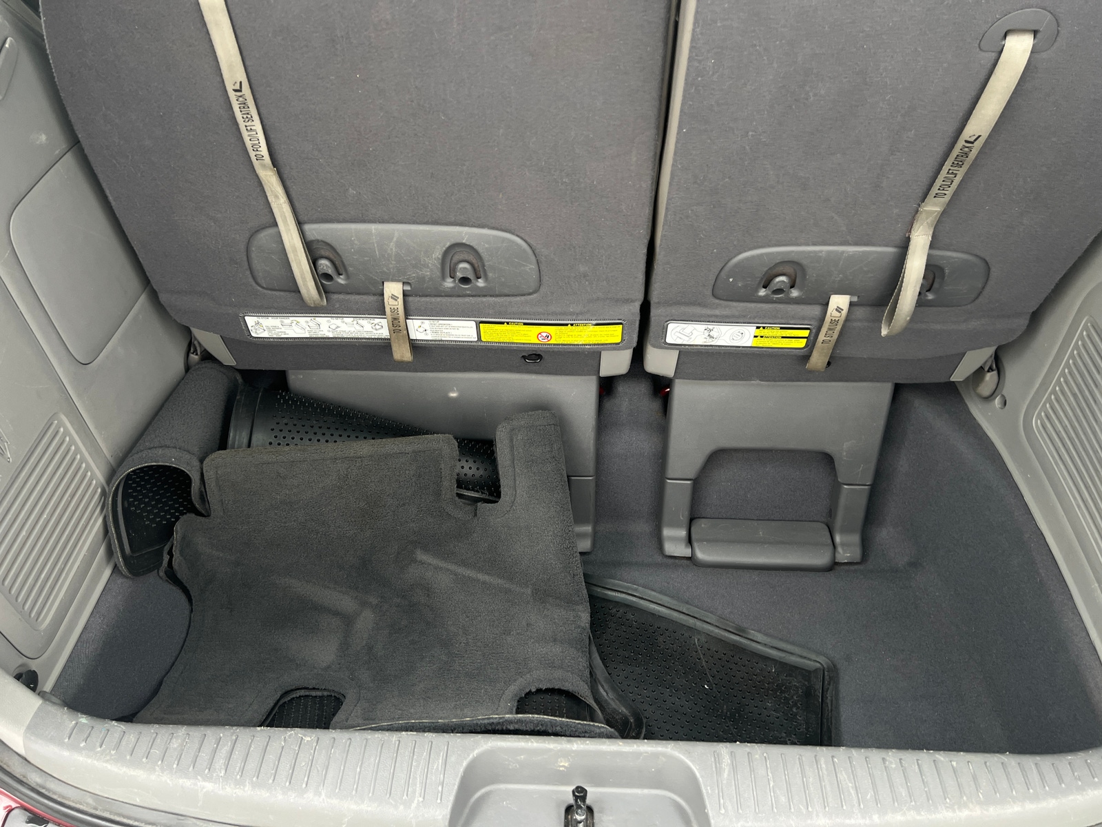 Thumbnail: 2012 Kia Sedona - 7