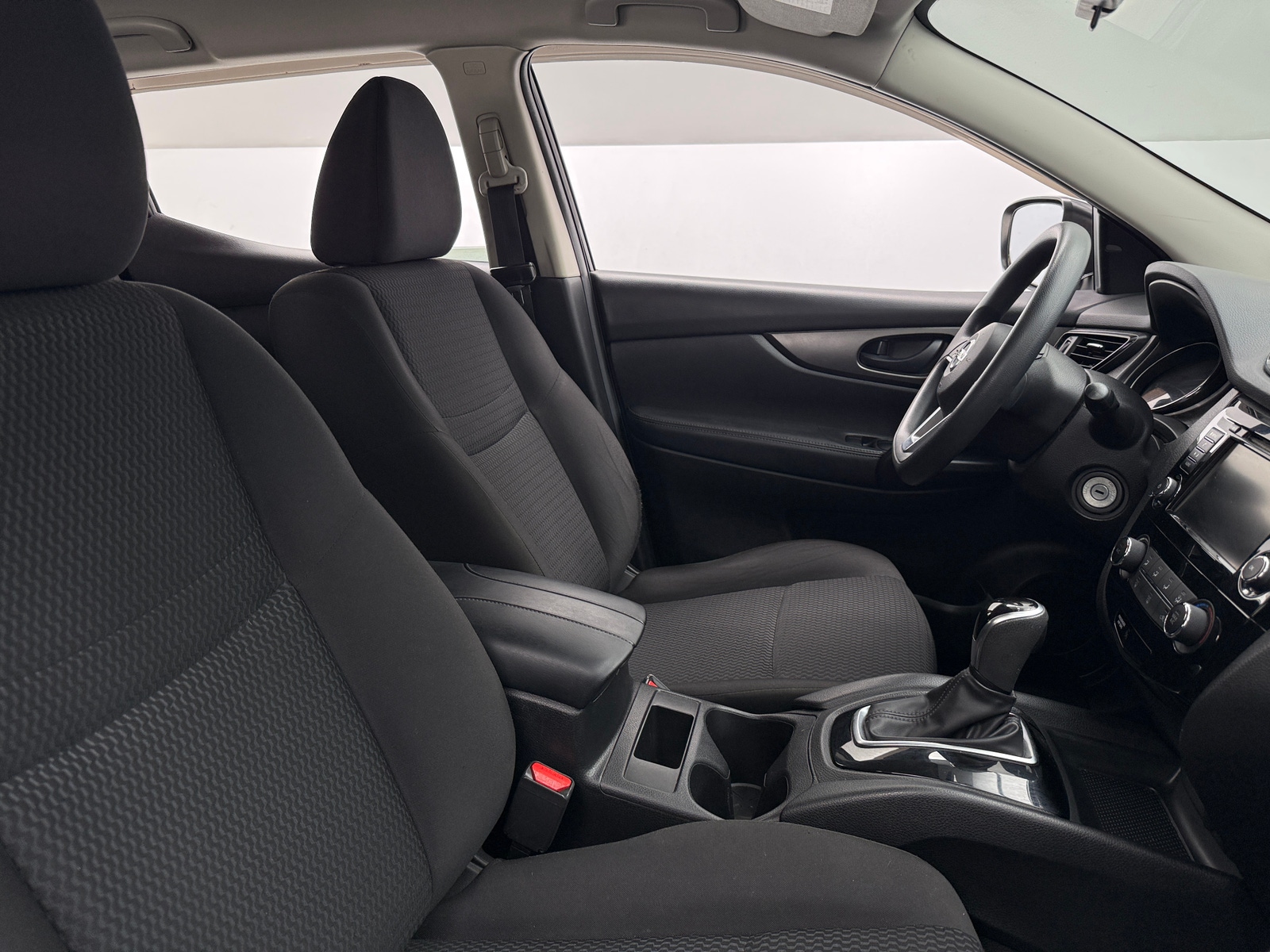 Thumbnail: 2019 Nissan Rogue Sport - 2