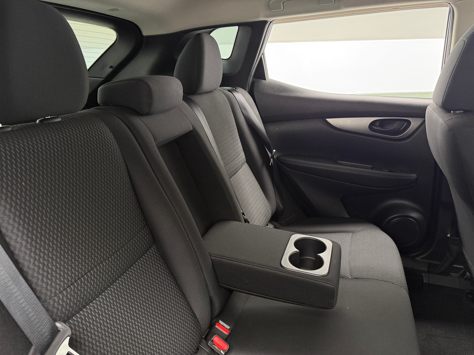 Thumbnail: 2019 Nissan Rogue Sport - 6