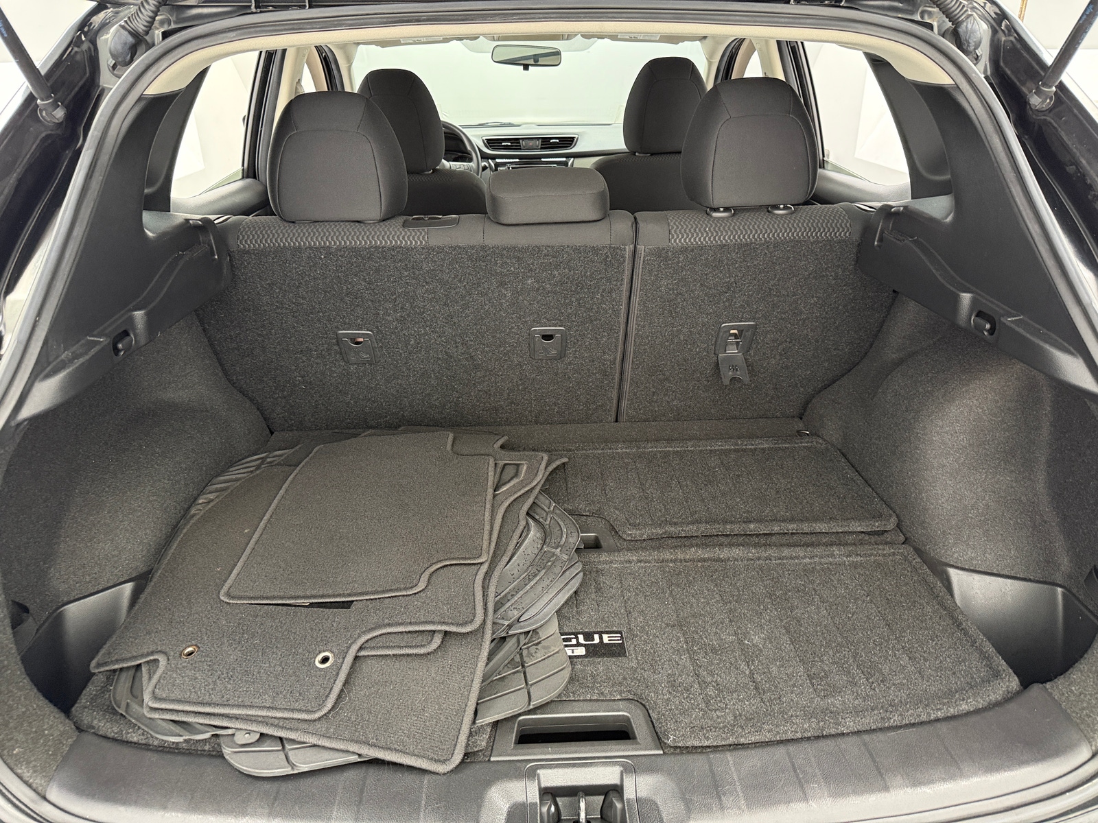 Thumbnail: 2019 Nissan Rogue Sport - 7