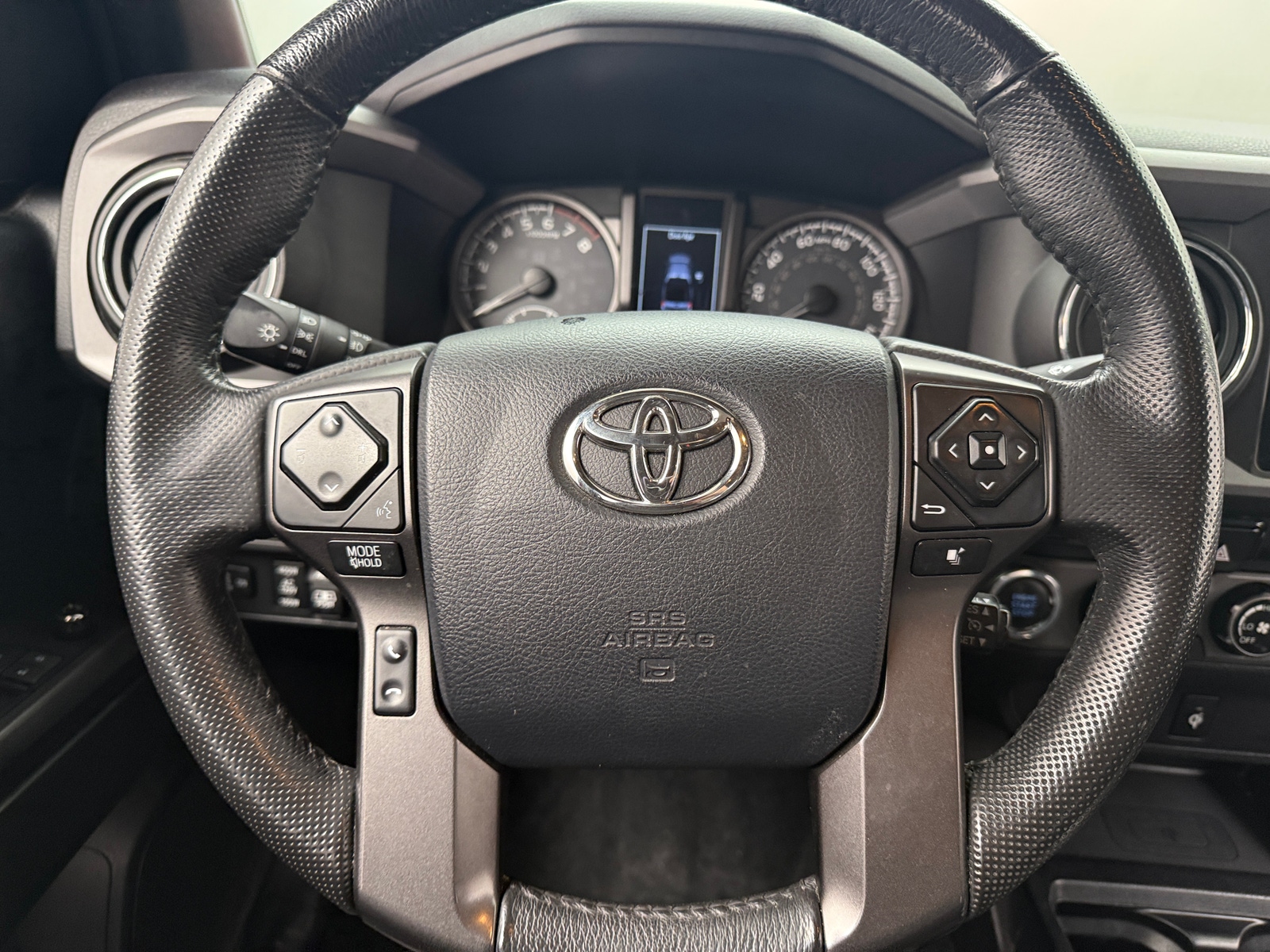 Thumbnail: 2017 Toyota Tacoma - 5