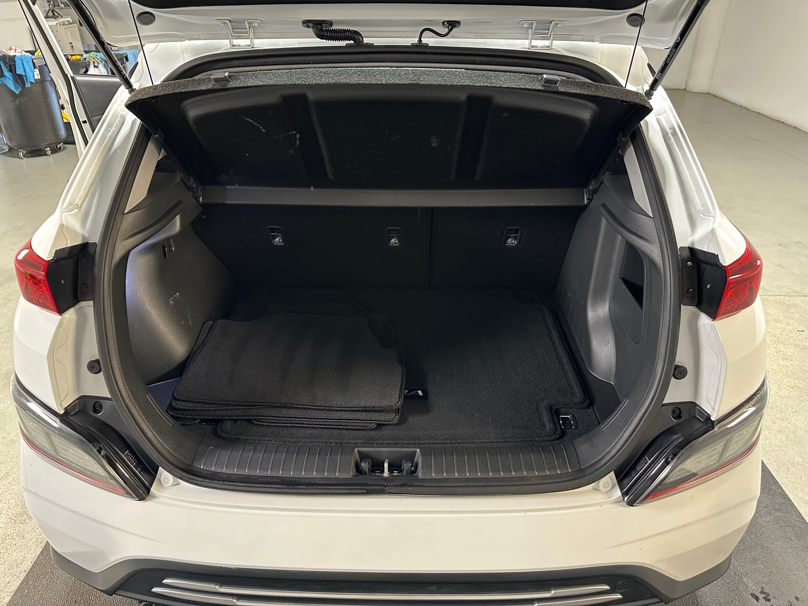 Thumbnail: 2023 Hyundai Kona - 7