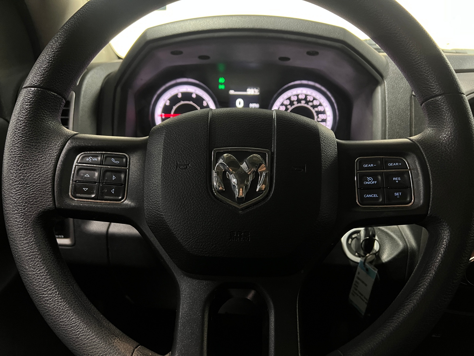 Thumbnail: 2021 RAM 1500 Classic - 4