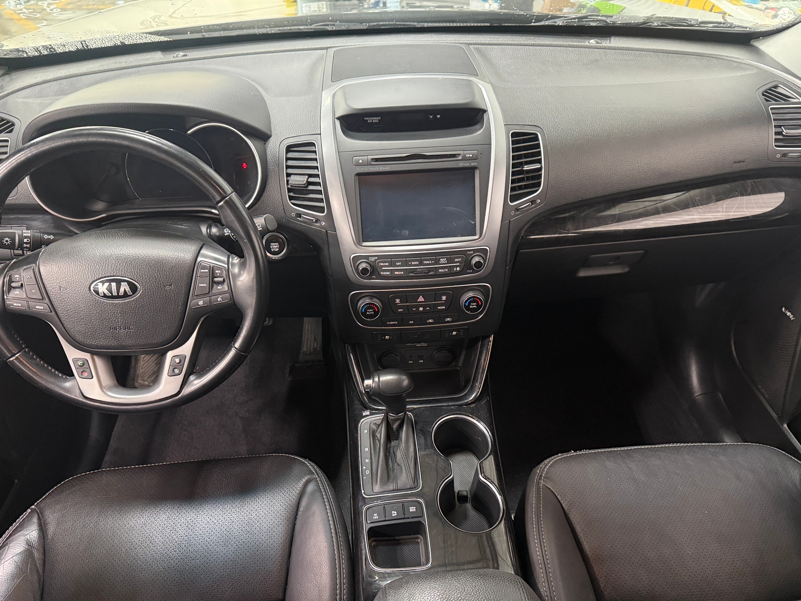 Thumbnail: 2015 Kia Sorento - 2