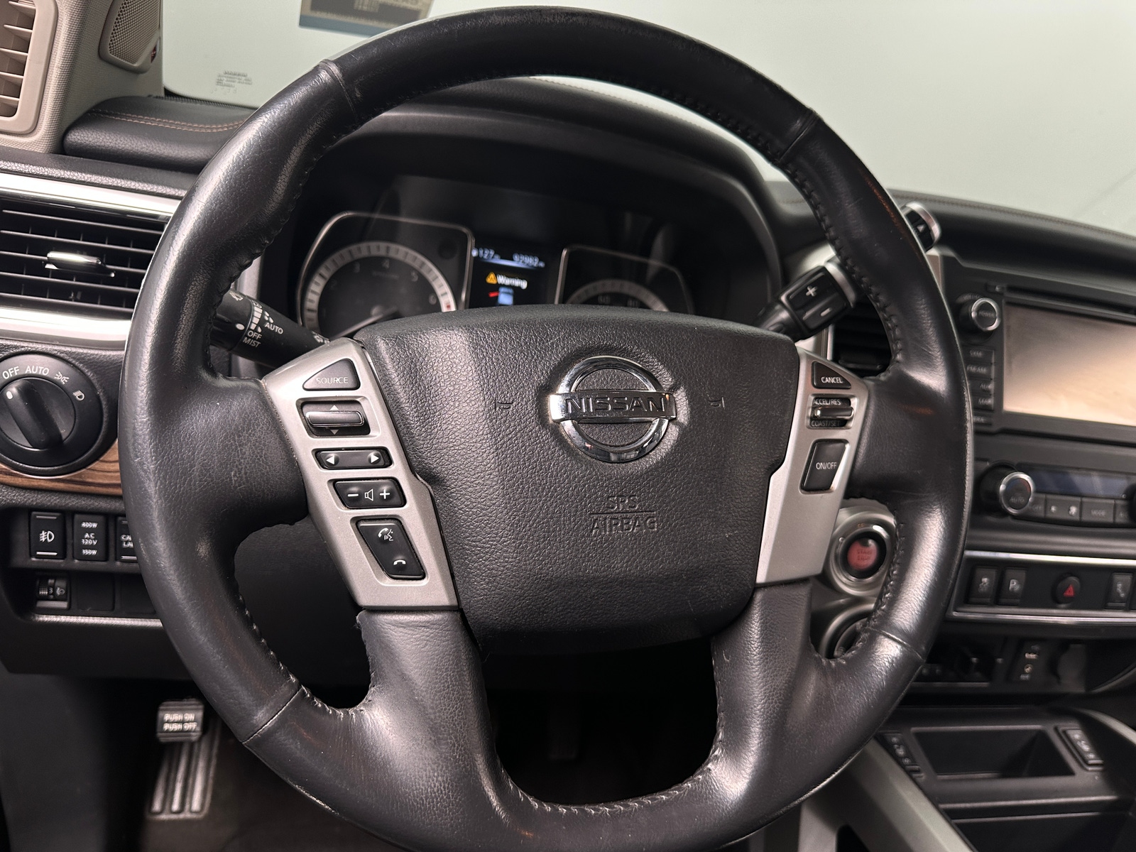 Thumbnail: 2018 Nissan Titan - 4