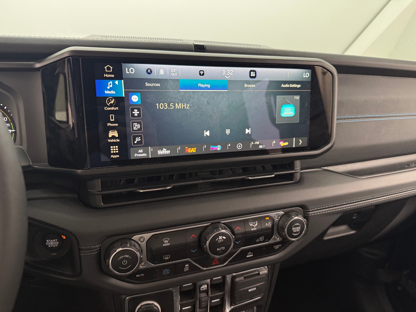 Thumbnail: 2024 Jeep Wrangler - 4