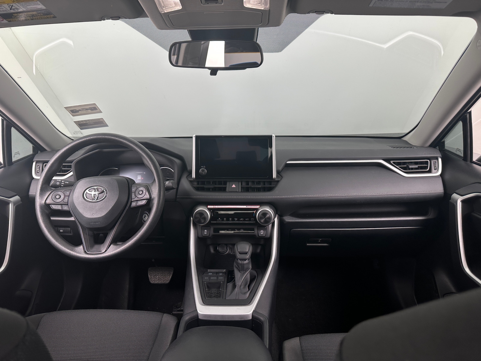 Thumbnail: 2025 Toyota RAV4 - 3