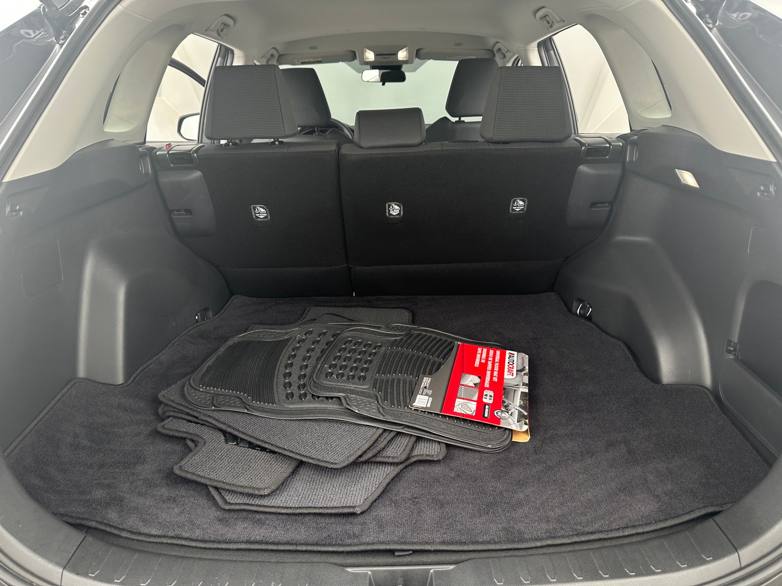 Thumbnail: 2025 Toyota RAV4 - 7