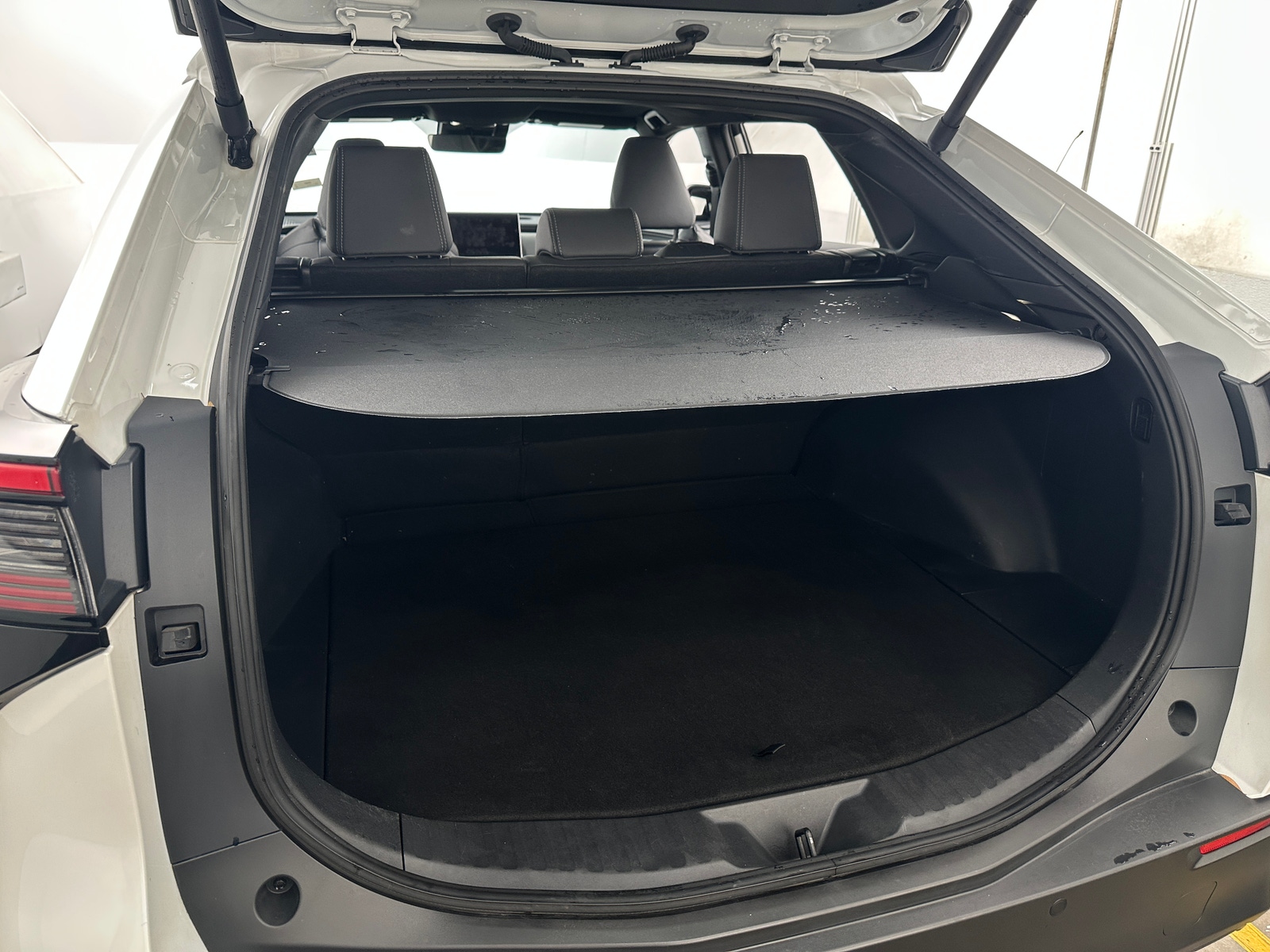 Thumbnail: 2024 Toyota bZ4X - 6