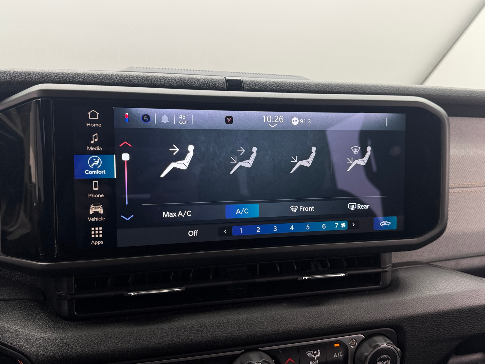 Thumbnail: 2025 Jeep Gladiator - 4