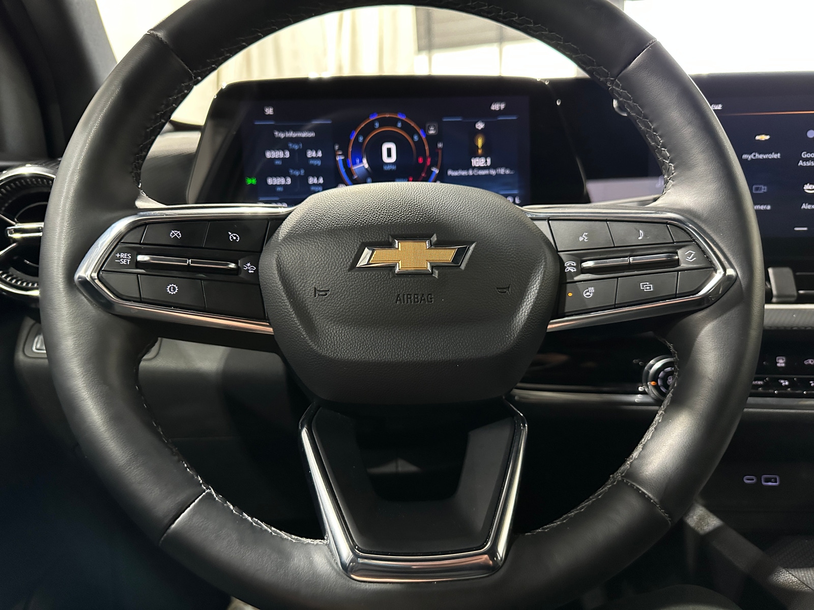 Thumbnail: 2025 Chevrolet Equinox - 5