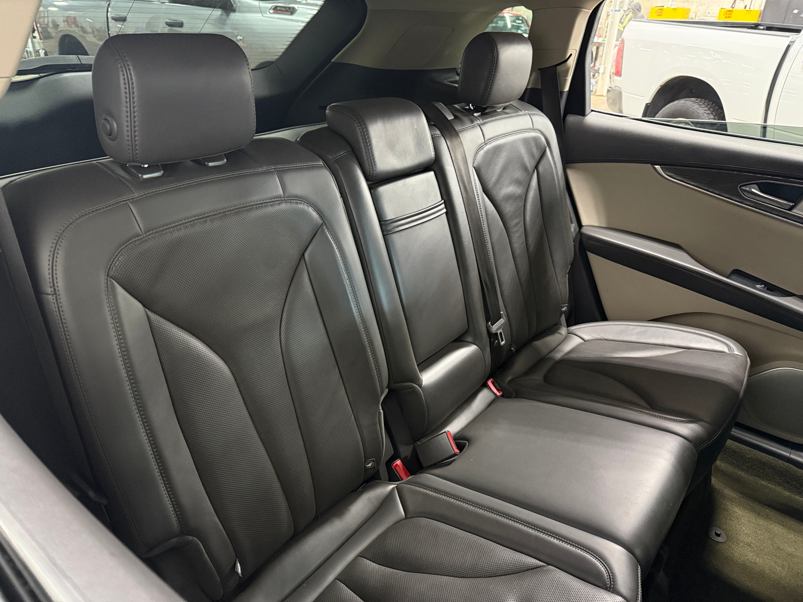 Thumbnail: 2019 Lincoln Nautilus - 5