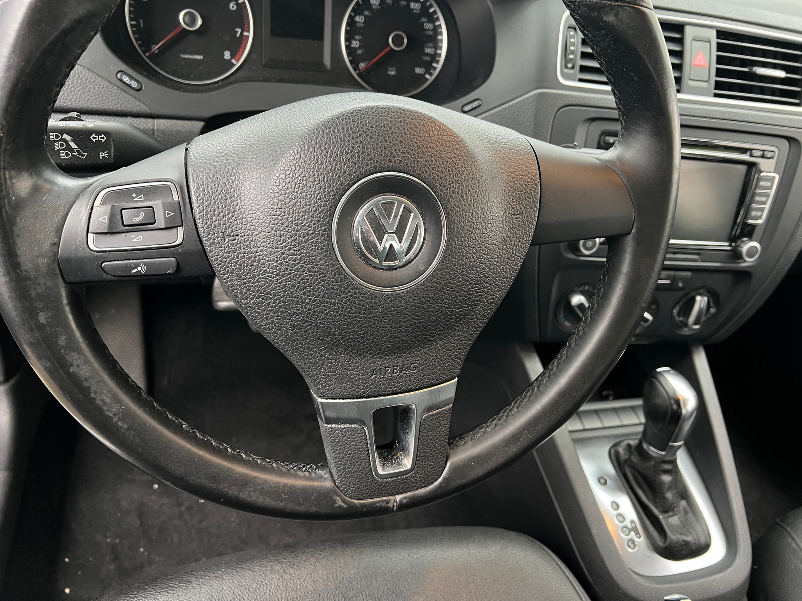 Thumbnail: 2012 Volkswagen Jetta - 4