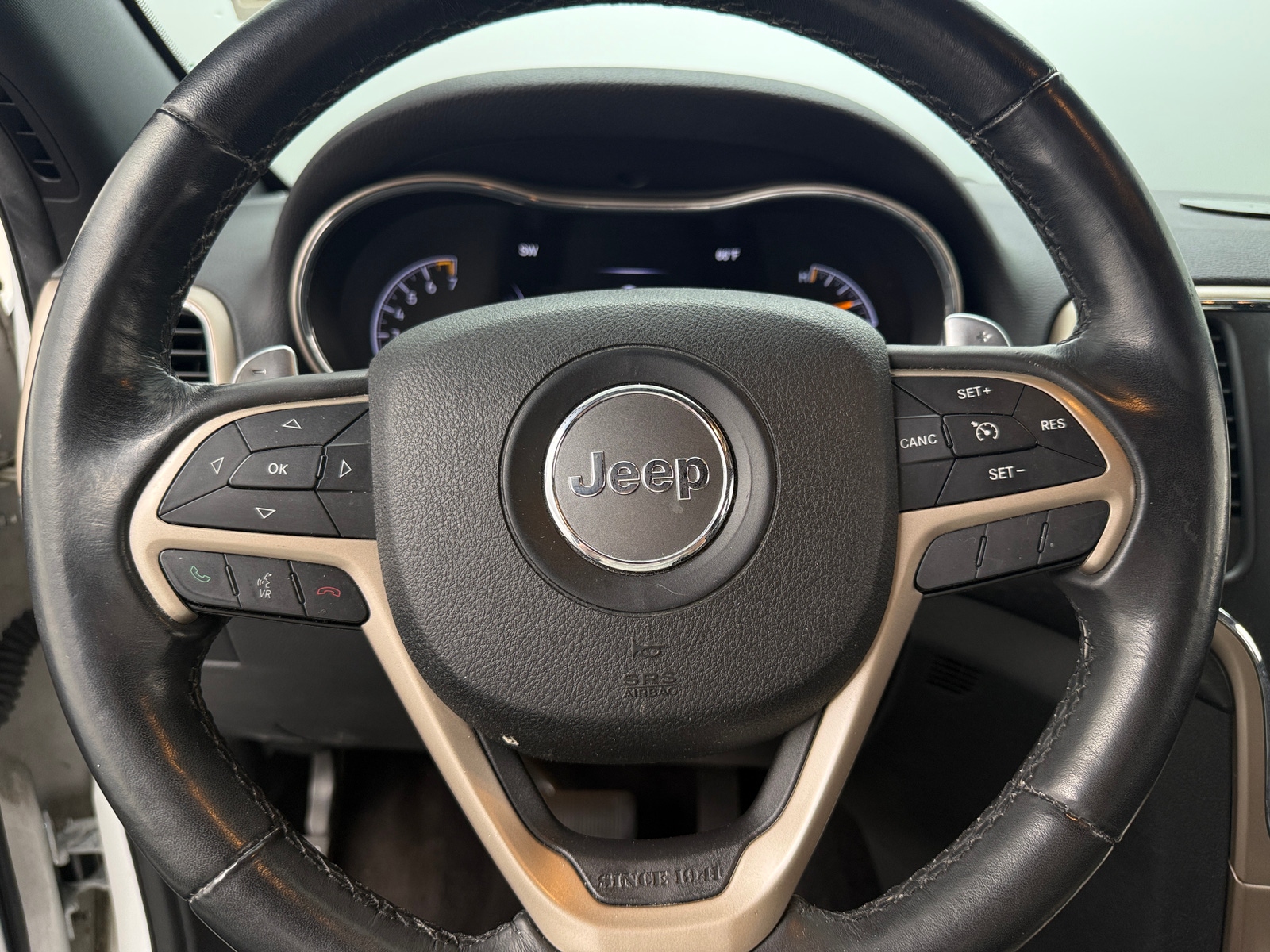 Thumbnail: 2016 Jeep Grand Cherokee - 5