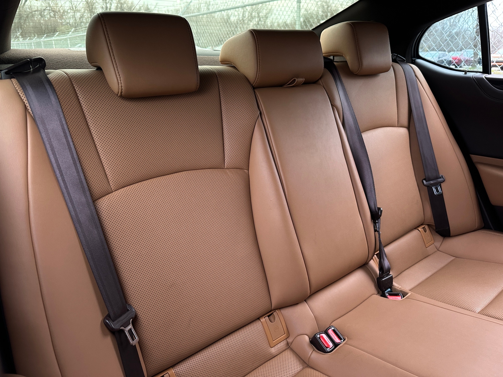 Thumbnail: 2019 Lexus ES - 6