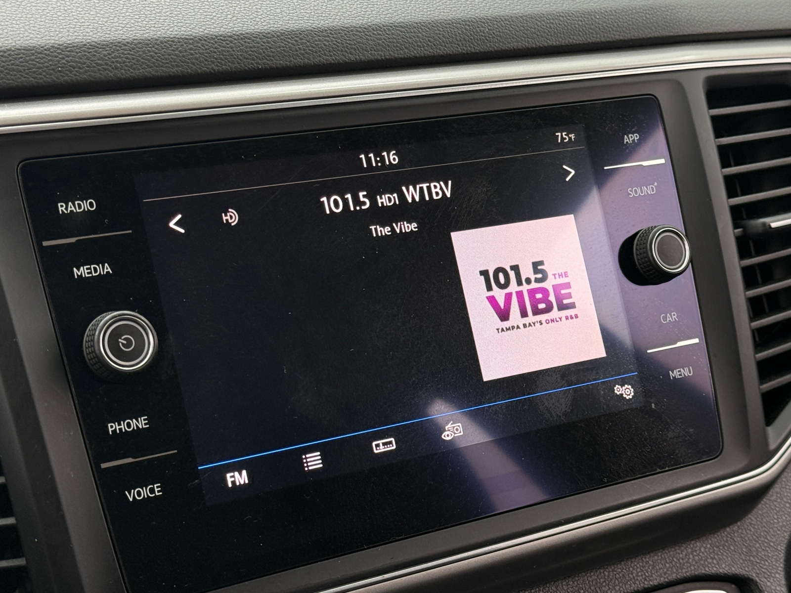 Thumbnail: 2019 Volkswagen Atlas - 3